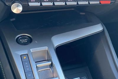 Peugeot 308 GT Exclusive S&S e-DCS6 1.2 mHEV