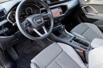 Audi Q3 35 TFSI mHEV S-Line S tronic