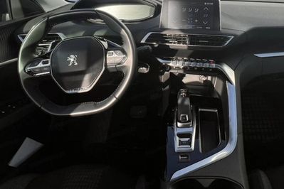 Peugeot 3008 1.2 PureTech Active S&S EAT8