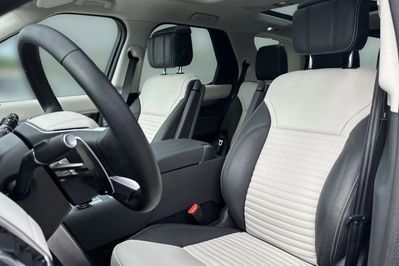 Land Rover Discovery D350 Dynamic HSE