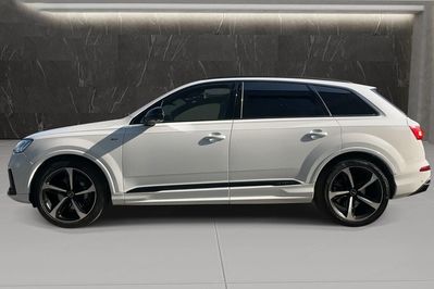 Audi Q7 55 TFSI quattro S Line