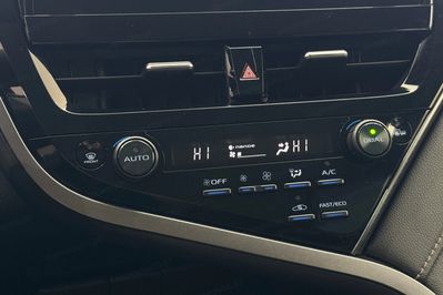 Toyota Camry 2.5 Hybrid Prestige