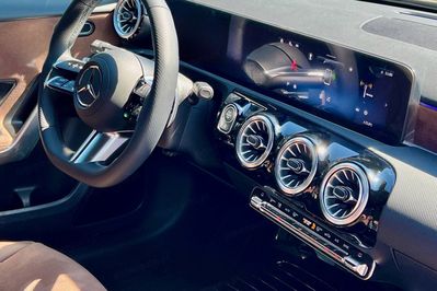 Mercedes Klasa A 250 e AMG Line