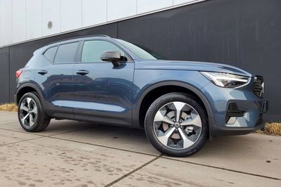 Volvo XC40 B3 Ultra Dark