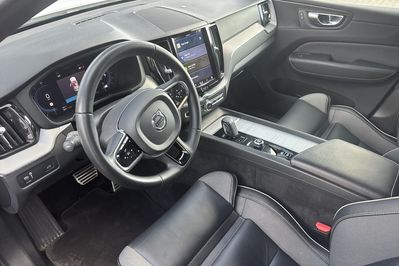 Volvo XC60 B4 B R-Design