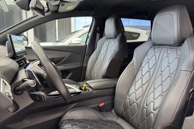 Peugeot 5008 1.2 PureTech Allure Pack S&S EAT8