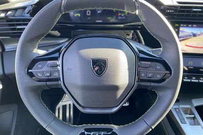 Peugeot 308 GT Exclusive S&S e-DCS6 1.2 mHEV