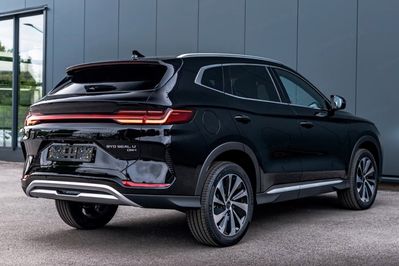 BYD Seal U DM-i  Design AWD