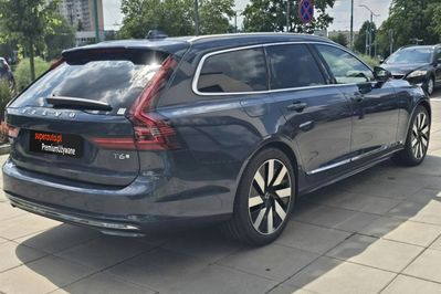 Volvo V90 T6 AWD Plug-In Hybrid Plus Bright