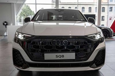 Audi Q8 SQ8 TFSI quattro