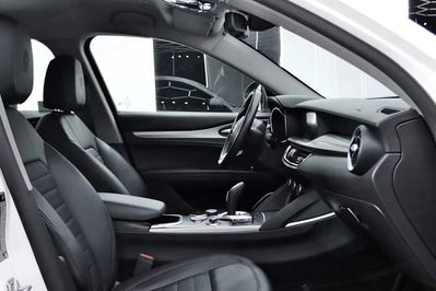 Alfa Romeo Stelvio 2.0 Turbo Sprint Q4 aut