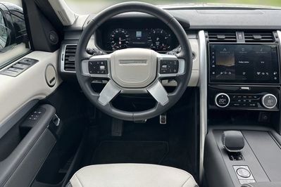 Land Rover Discovery D350 Dynamic HSE