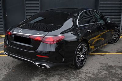 Mercedes Klasa E 200 4-Matic AMG