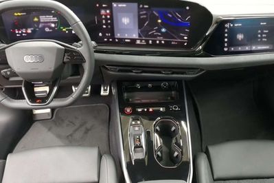 Audi A5 e-Hybrid quattro S line Avant