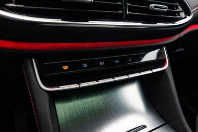 MG HS 1.5 T-GDI Exclusive