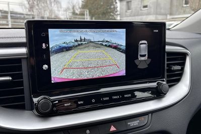 Kia Ceed M 1.5 T-GDI  DCT