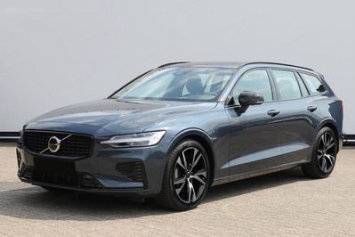 Volvo V60 B4 Plus Dark