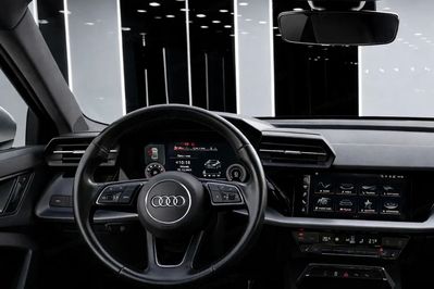 Audi A3 35 TFSI mHEV S tronic