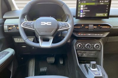 Dacia Jogger Extreme 7-miejsc 1.8 Full Hybrid