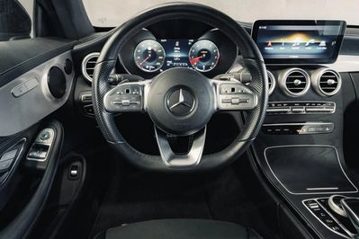 Mercedes Klasa C 300.9G-Tronic