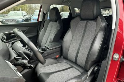 Peugeot 3008 1.2 PureTech Allure S&S EAT8
