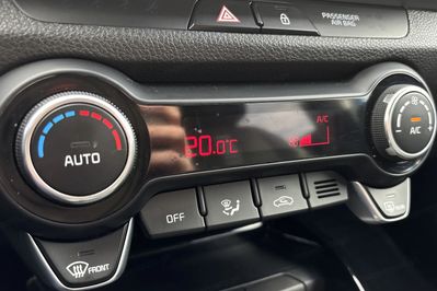 Kia Stonic 1.0 T-GDI L Business Line DCT