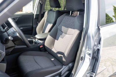 Toyota RAV4 2.0 173KM
