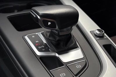 Audi A4 40 TFSI S Line