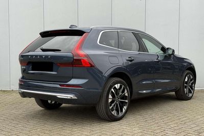 Volvo XC60 T8 Plug-In Hybrid AWD Plus Bright