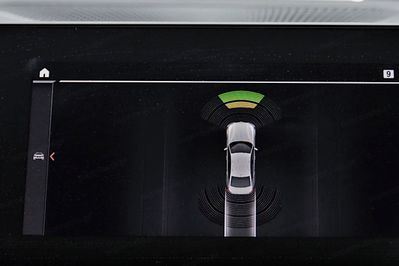 BMW Seria 3 318i Advantage aut