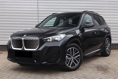 BMW iX1 xDrive30 M Sport