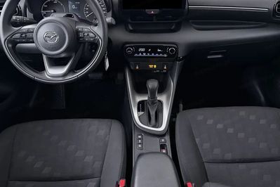 Mazda 2 Centre Line 1.5 Hybrid CVT