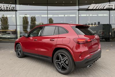 Mercedes GLA 220  4-Matic AMG Line