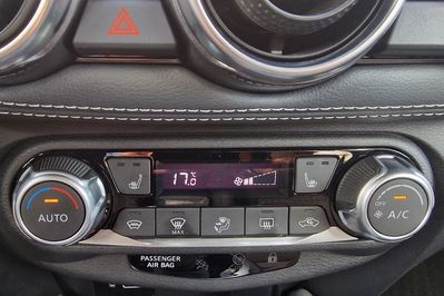 Nissan Juke 1.0 DIG-T N-Connecta