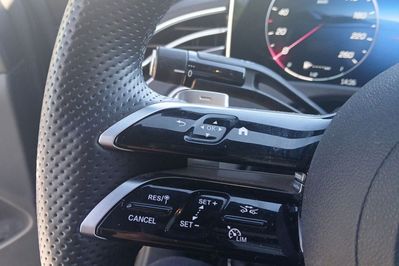 Mercedes Klasa E 300 de PHEV 4-Matic AMG Line