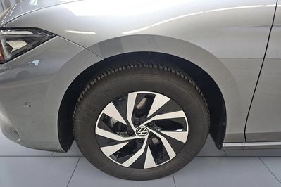 Volkswagen Passat 1.5 TSI  DSG