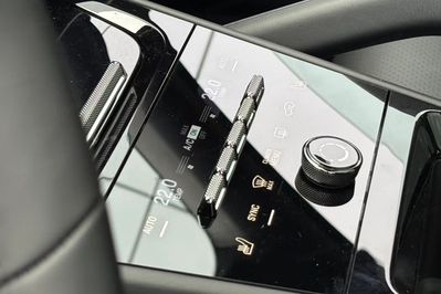 Porsche Cayenne Coupe Black Edition