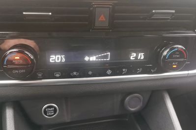 Nissan Qashqai 1.3 DIG-T mHEV Acenta Xtronic