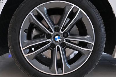 BMW Seria 2 Gran Coupe 218d Sport Line
