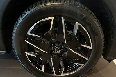 Peugeot 3008 GT Exclusive e-DCS6 1.2 mHEV