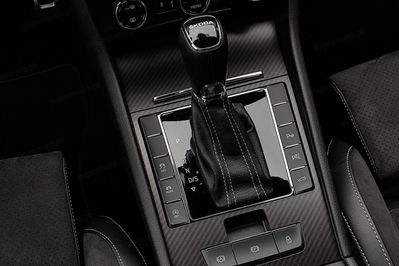 Skoda Superb 2.0 TDI SCR Sportline DSG