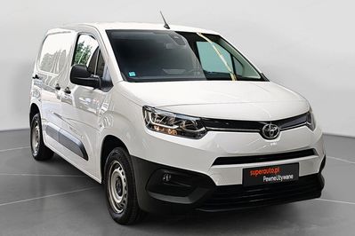 Toyota ProAce D-4T Active