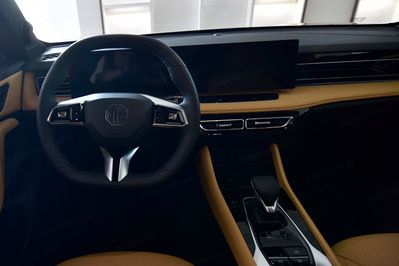 MG HS 1.5T PHEV Exclusive aut