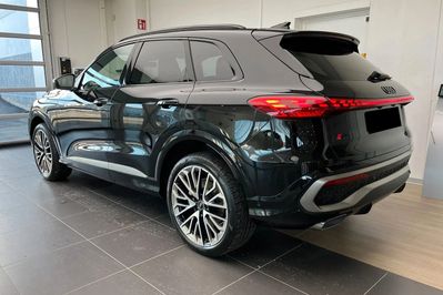 Audi Q5 TFSI  quattro S tronic