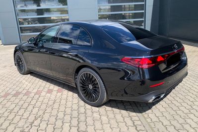 Mercedes Klasa E 200 4-Matic AMG
