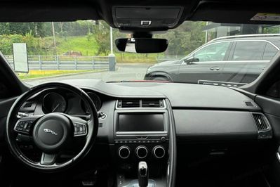 Jaguar E-Pace 2.0 I4D Awd r-Dynamic Hse