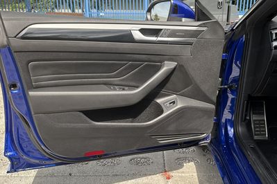 Volkswagen Arteon R-Line 2.0 TSI  DSG