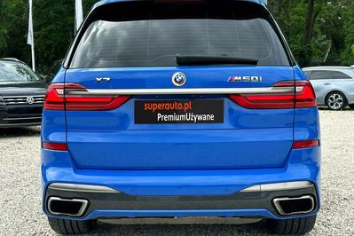 BMW X7 M50i