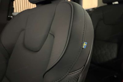 Volvo XC60 B5 AWD Plus Dark