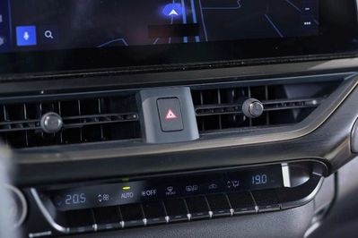 Lexus UX 300h F Sport